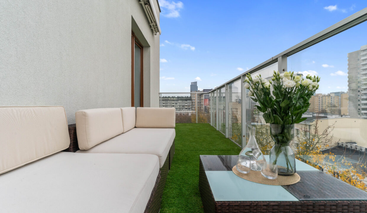 Sesja wykonana na zlecenie agencji nieruchomości White Flag