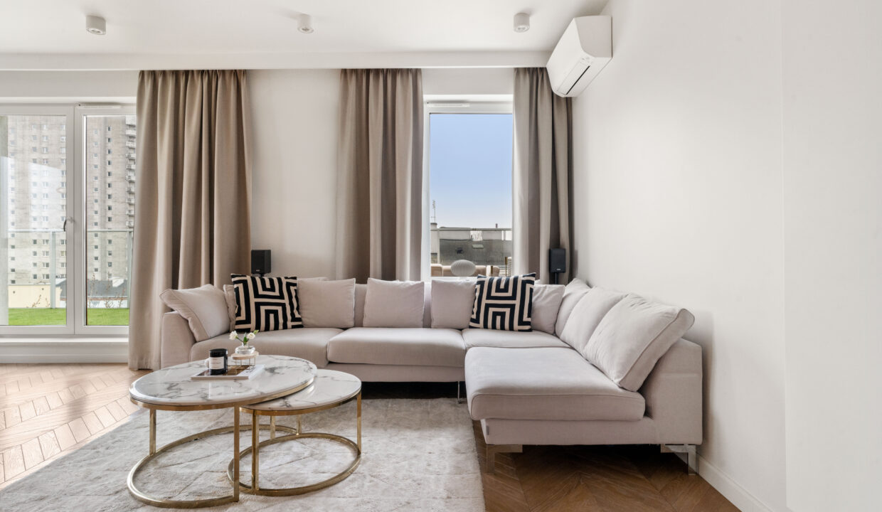 Sesja wykonana na zlecenie agencji nieruchomości White Flag